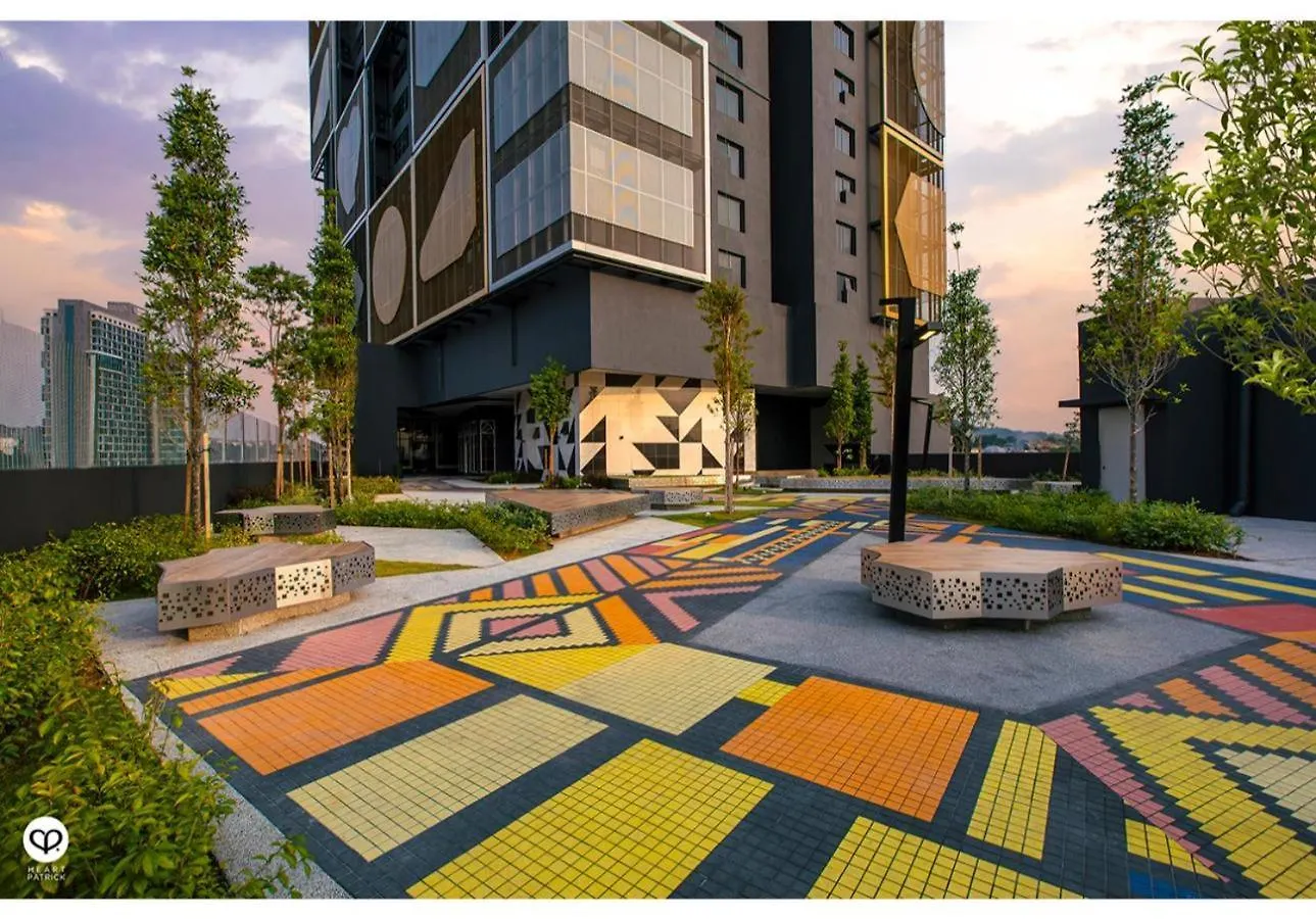 Arte Cheras By Xuites-5 Pax-Free Netflix-Infinity Pool Kuala Lumpur