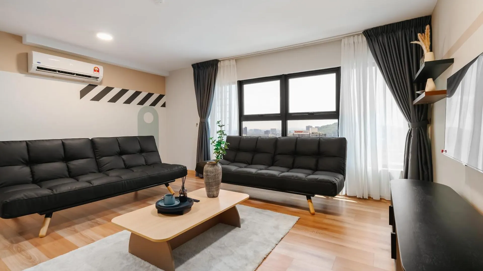 Arte Cheras By Xuites-5 Pax-Free Netflix-Infinity Pool Kuala Lumpur